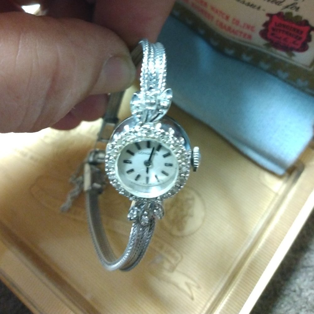 ❤️Ladies LONGINES 14K White Gold and Diamonds Wind Up Watch with Case